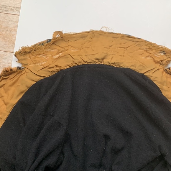 Vintage Luxury Garage Sale Real Fur Leopard🐆Animal Print Cropped Black Cardigan - Picture 8 of 15